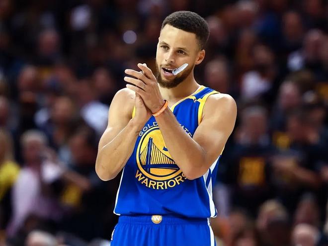 关于库里末曾一心留队冲上热搜的信息|FB体育登录